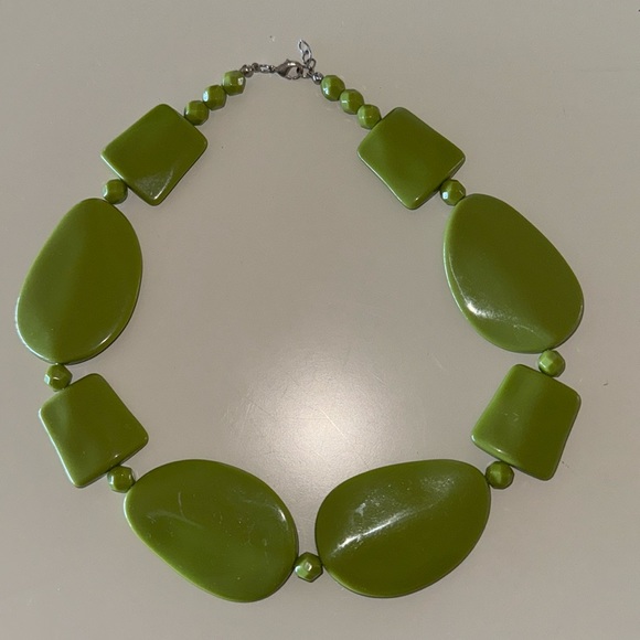 Bold Fashion Costume Necklace Geometric Shapes In A Stunning Green Shade - Picture 3 of 16